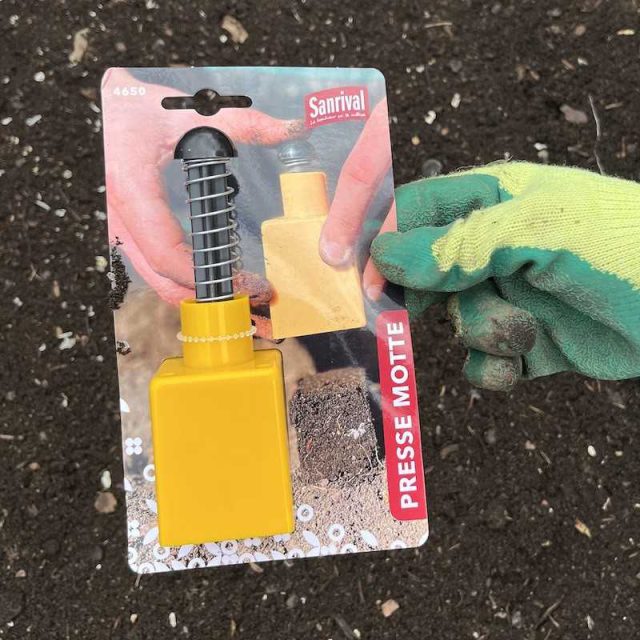 Presse-mottes – accessoire de jardin Sanrival